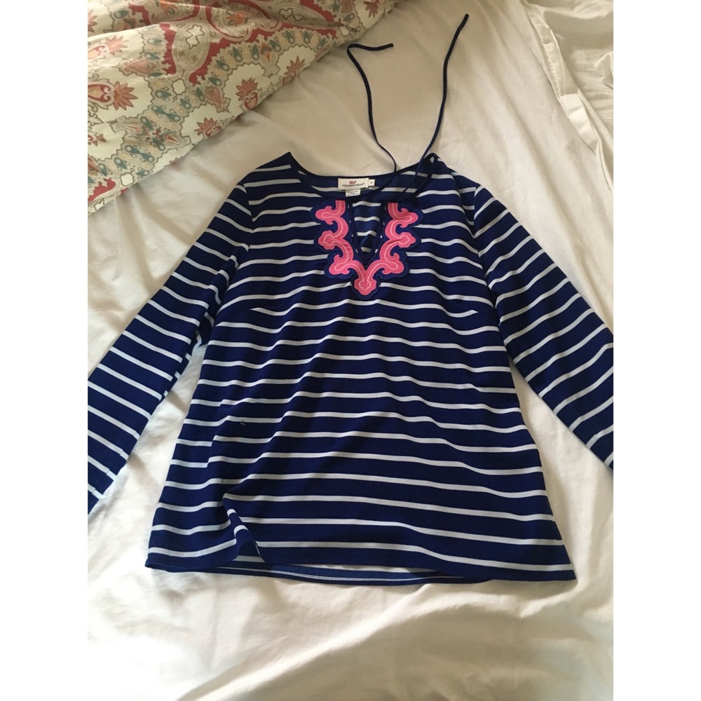 VINEYARD VINES BLOUSE - GREAT CONDITION